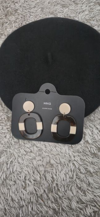 Дамска баретка 100% вълна