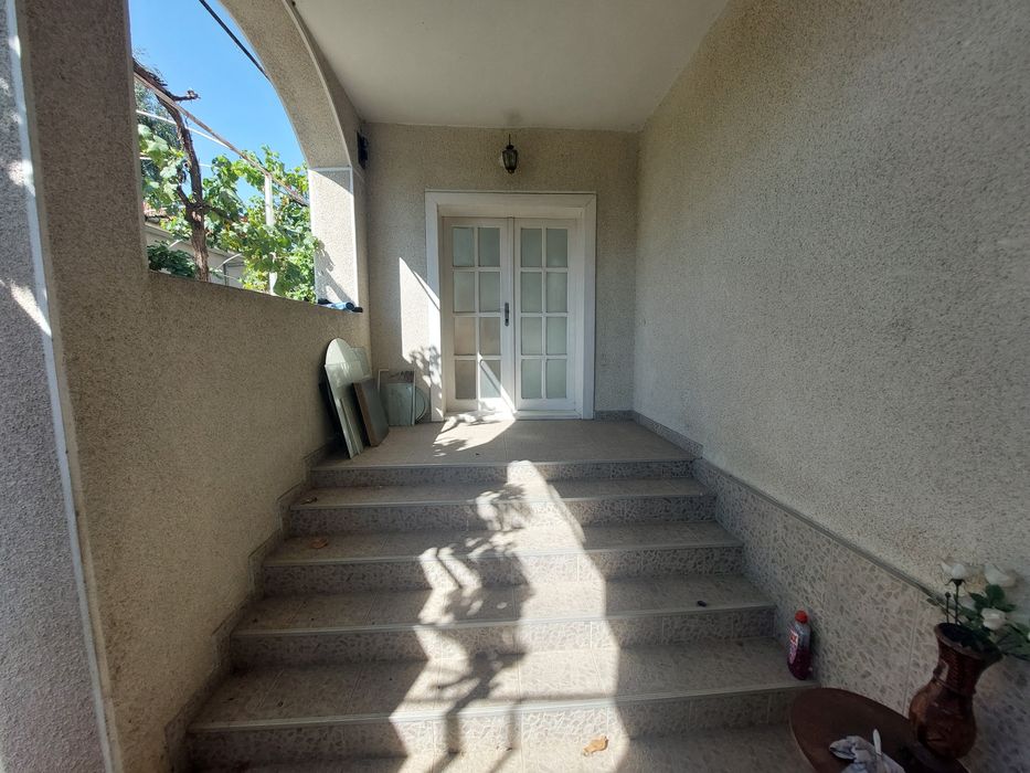Casa de vânzare parter+etaj