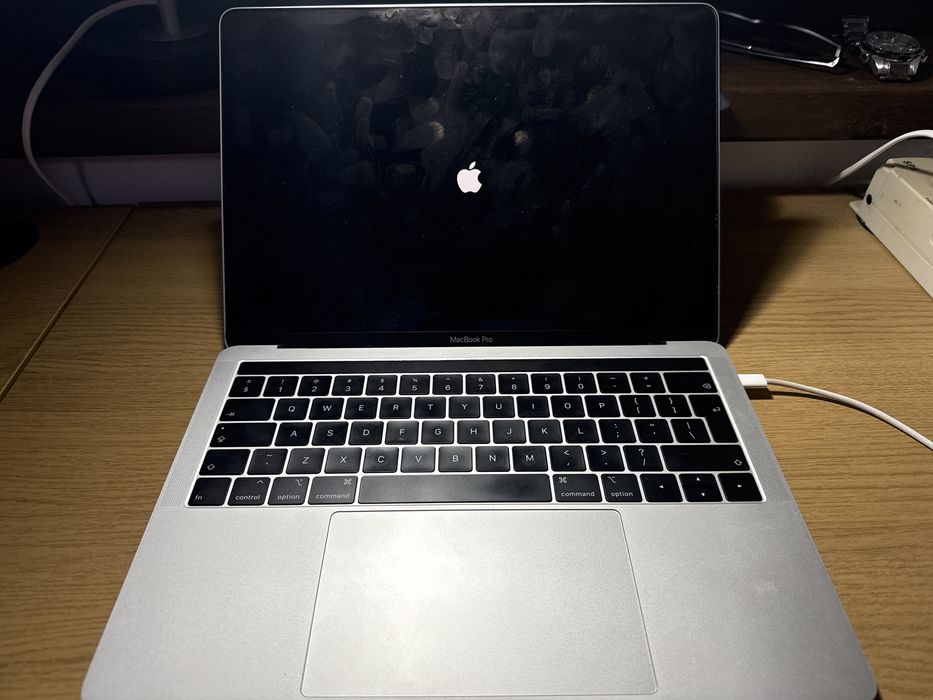 macbook pro 13 2019