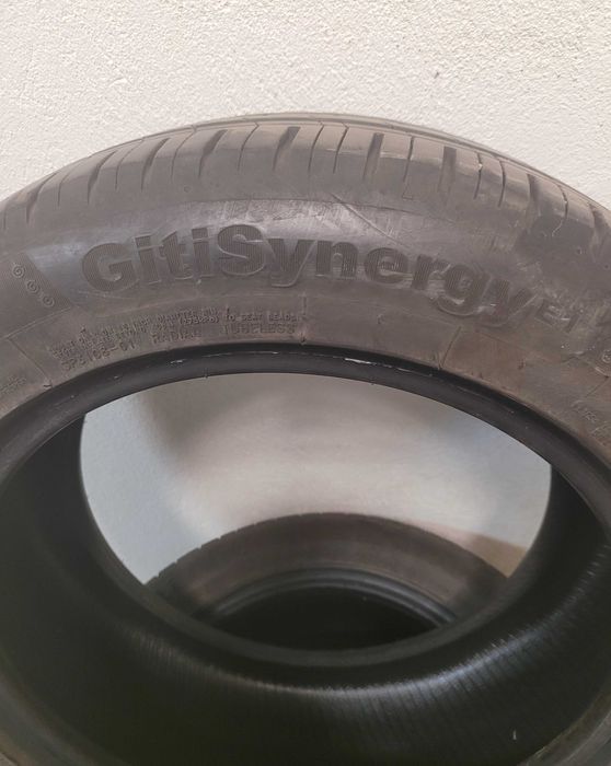 Продавам 4 бр. летни GITI SYNERGY и 4 бр. зимни гуми DAYTON 195/55/16