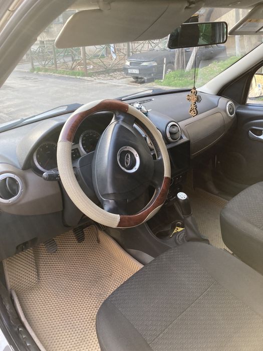 Продам лада ларгус