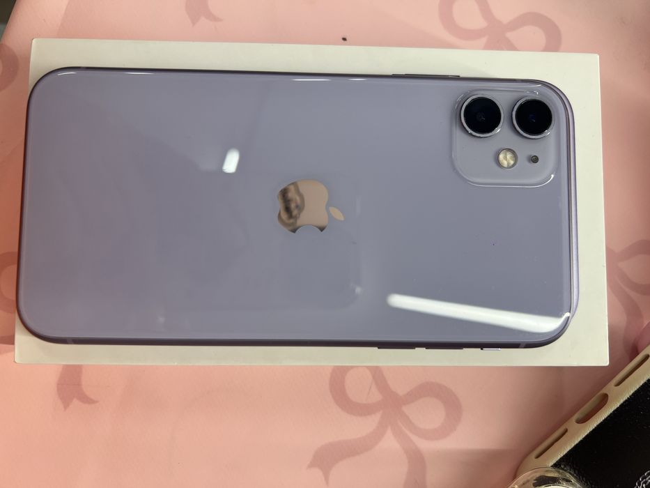 Продаю iPhone 11