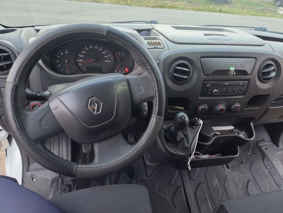 Vând Renault Master SERVICE MOBIL