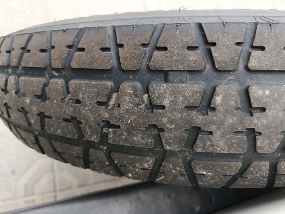 Резервна гума тип патерица за Мерцедес ML 18 цола