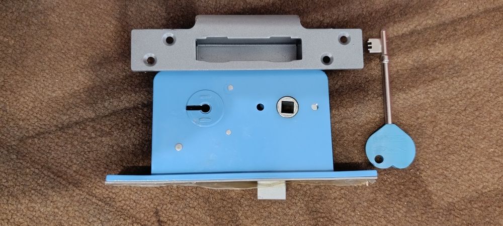 Broască RADAR N&C Phlexicare originala UK - Reversibila (Stanga/Dreapta) Nouă, 2 chei