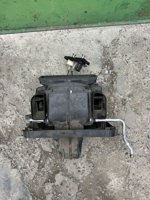 Запчасти Мерседес 124