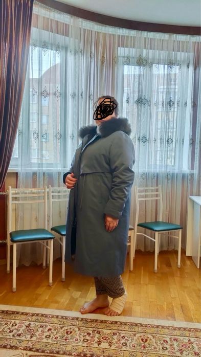 Парка куртка продаю срочно