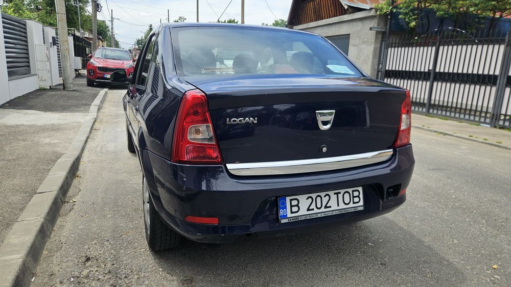 Logan 1.2 gaz 2012