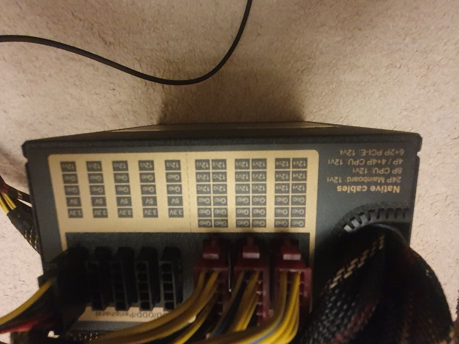 Sursa modulara ATX 1000 watti Enermax Revolution 87+