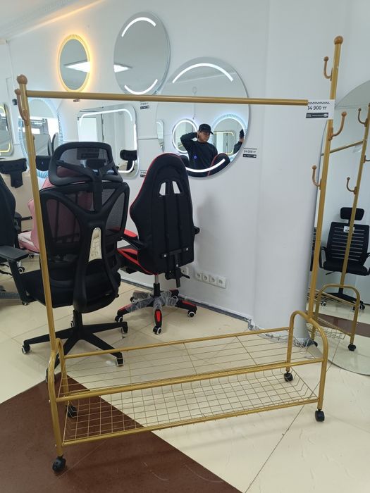 Вешалка напольная