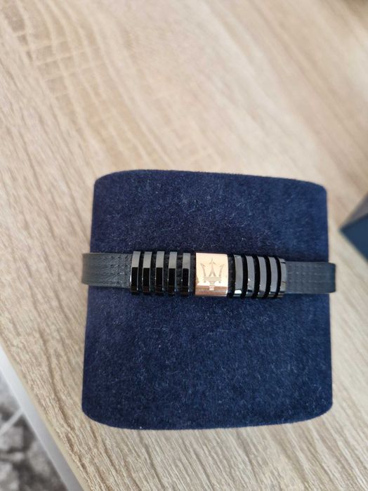 мъжки часовник с гривна maserati