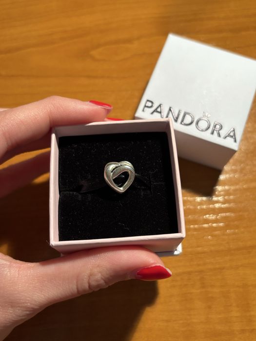 Pandora- талисмани и обеци