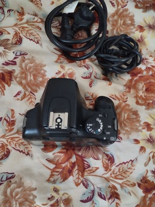 Фото аппарат CANON.