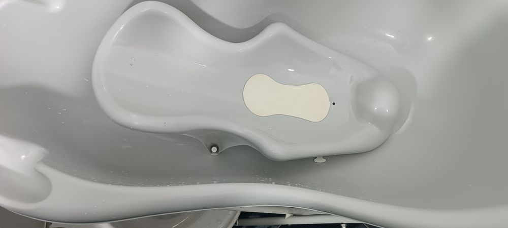 Вана със стойка my baby