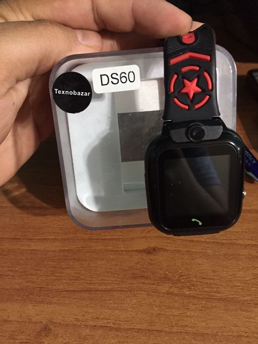 Iwatch детский. GPS навигация. Камера. Почти НОВЫЙ