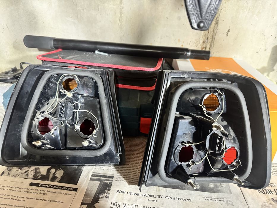 Хелла Дарки бмв е34