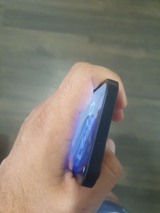 iPhone  13 без ремонт