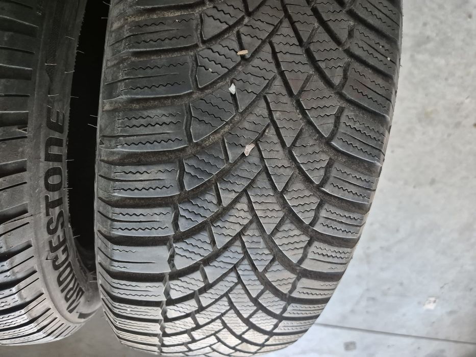 4 anvelope iarna Bridgestone 205 55 16 stare buna
