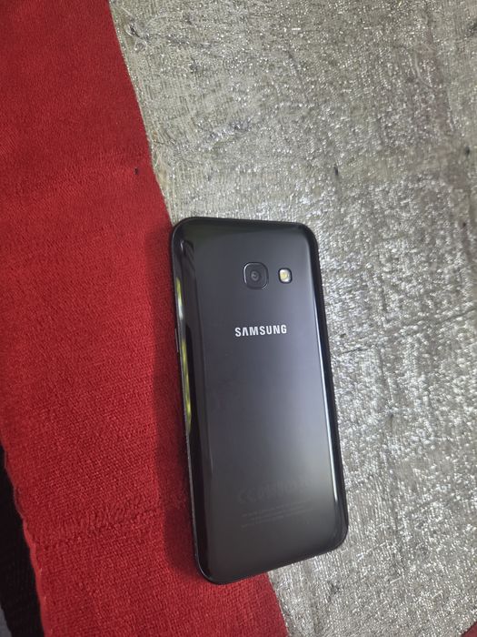 Samsung A3 2017 black
