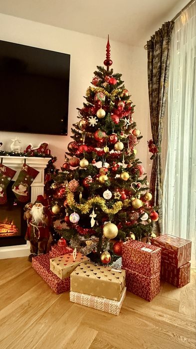 Brad Craciun artificial