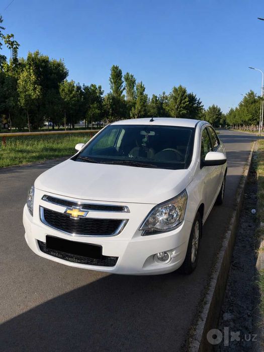 Cobalt avtomobili sotiladi.