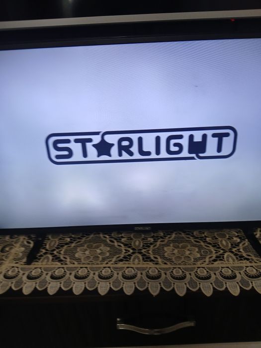 Vând tv smart st rligwtde 32 inchi 81 cm