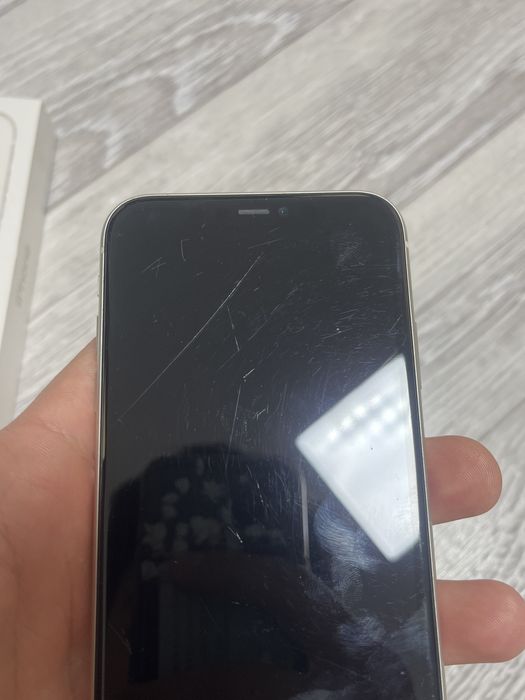 продам 11й в блоке с коробкой