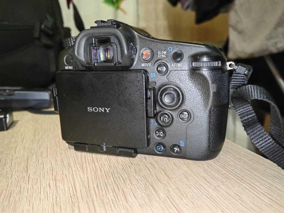 Фотокамера sony а77