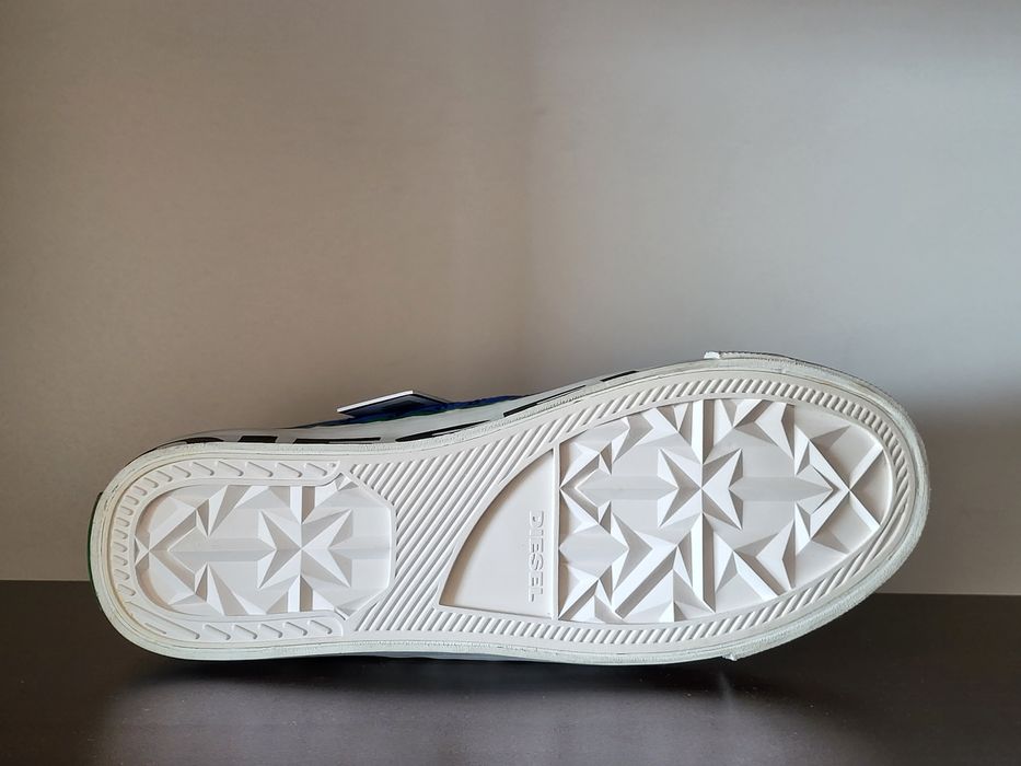 DIESEL
S-ASTICO LC LOGO

43номер 27.5см Стелка Нови