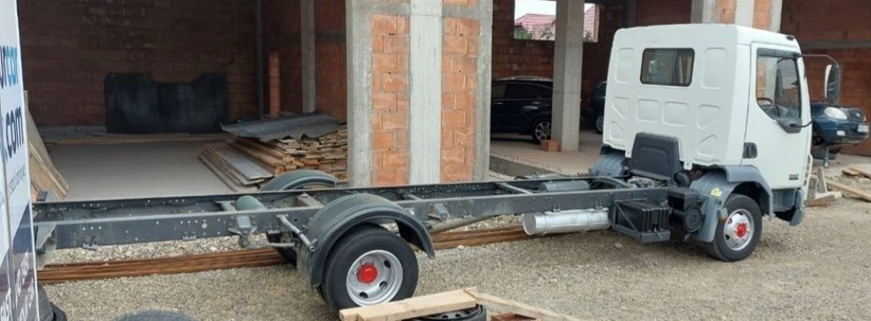 Daf 7.5 tone Cutie Manuala Sasiul gol Volan pe dreapta Anglia