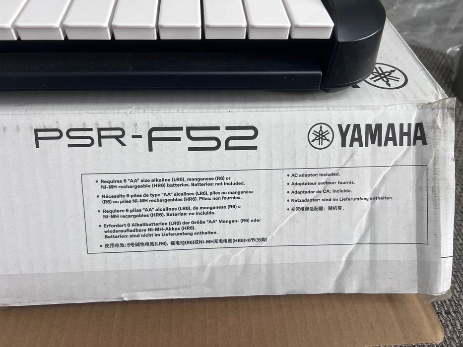 Orgă Yamaha nouă în cutie