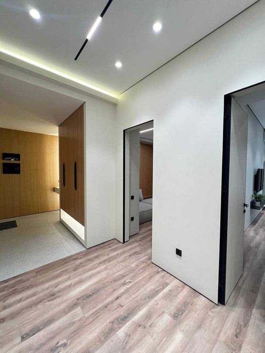 Срочно! 2-комнатная квартира 59 м² с ремонтом и кадастром