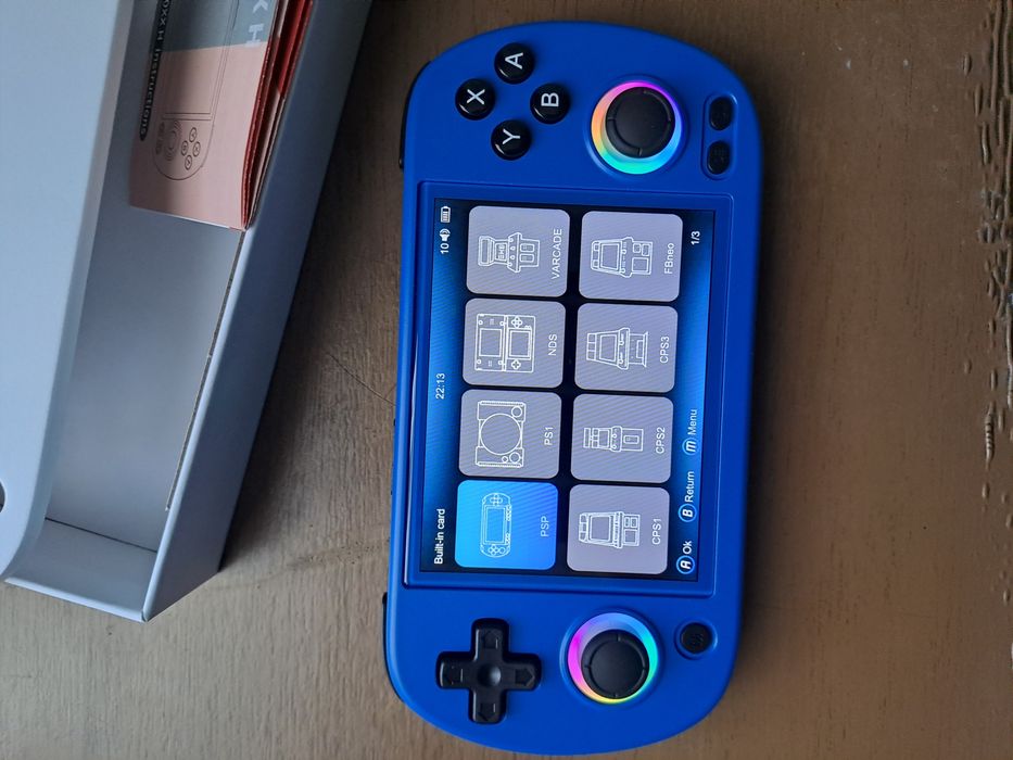 Anbernic RG40XXH - гейминг конзола