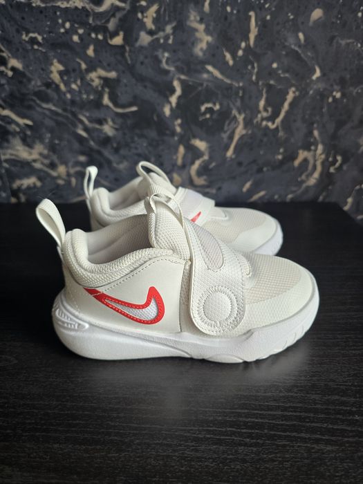 Детски обувки Nike 27