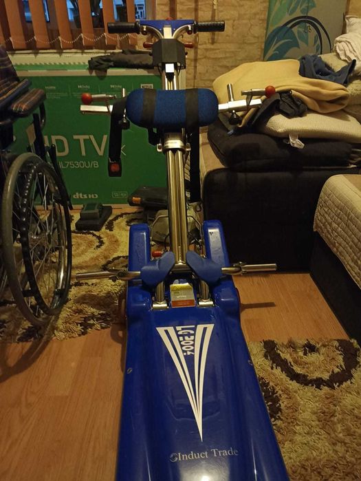 Elevator medical cu senile pentru scari LG2004