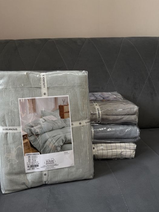 Продам постельное белье, банные полотенцк