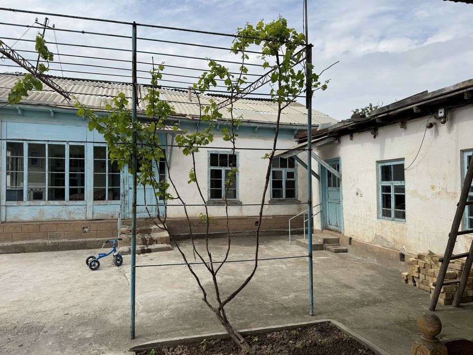 Продается участка . 6.7 сотих Дурмон