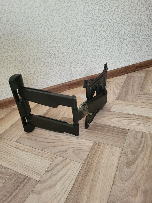 Кронштейн для телевизора