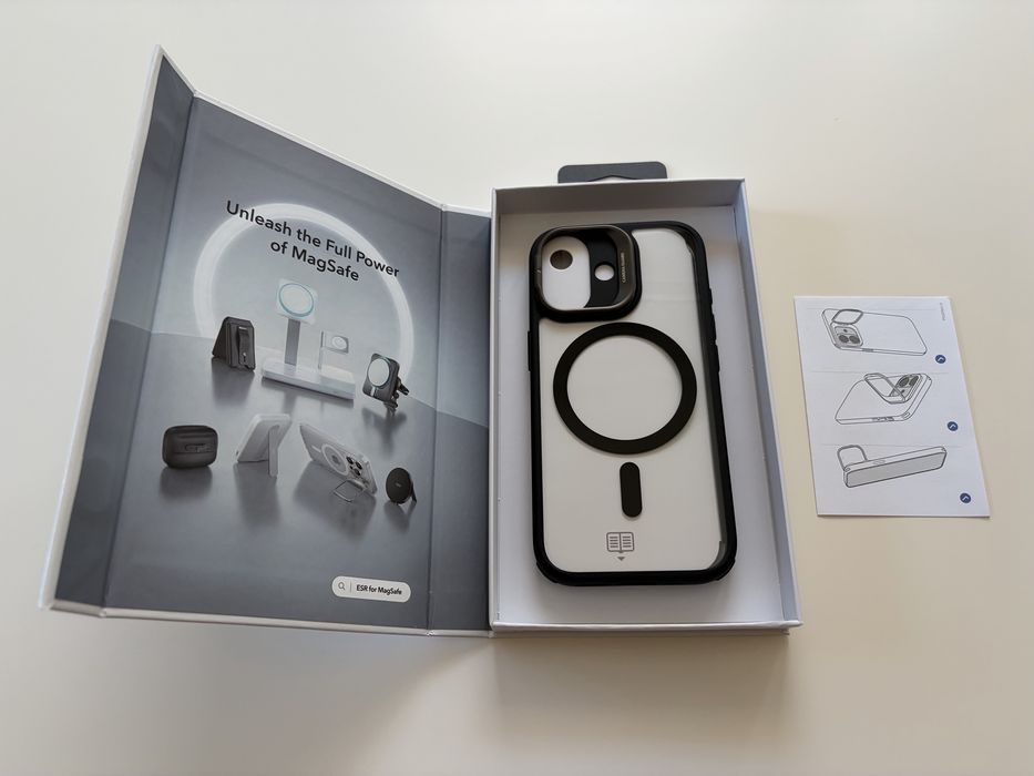 Husa iPhone 17 ESR Classic Hybrid HaloLock Kickstand, negru/transparenta