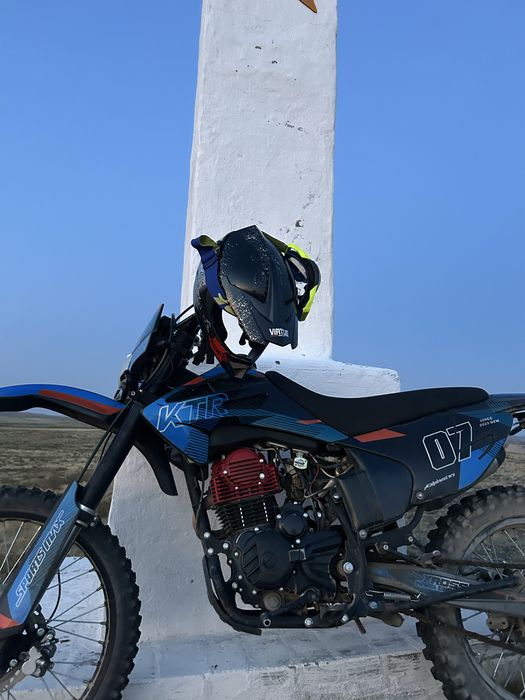 Мотоцикл ктр 300 кубов