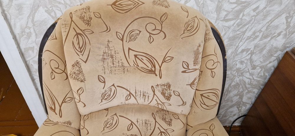 Отдам Кресло  БЕСПЛАТНО