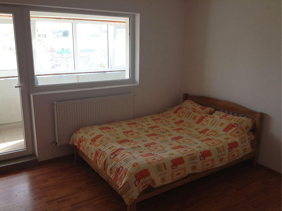 Inchiriez apartament cu o camera + Garaj, zona Calea Turzii