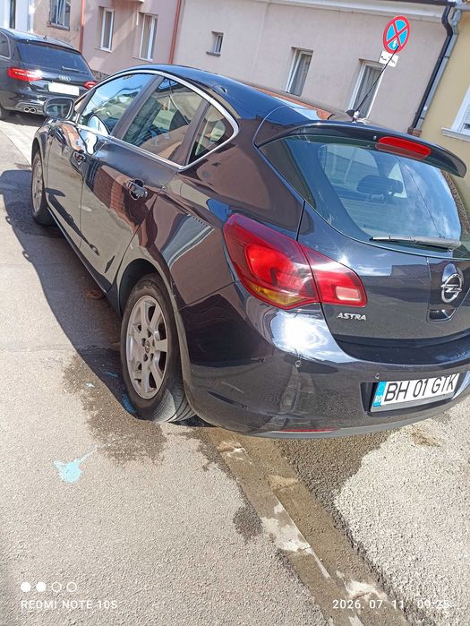 OPEL Astra 2011 — imagine 3