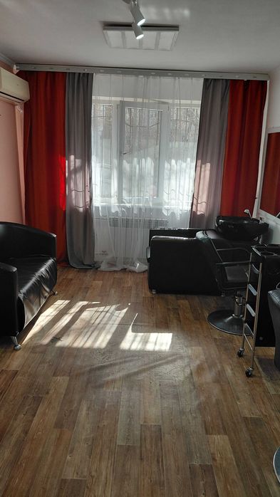 сдаётся кабинет в салоне красоты