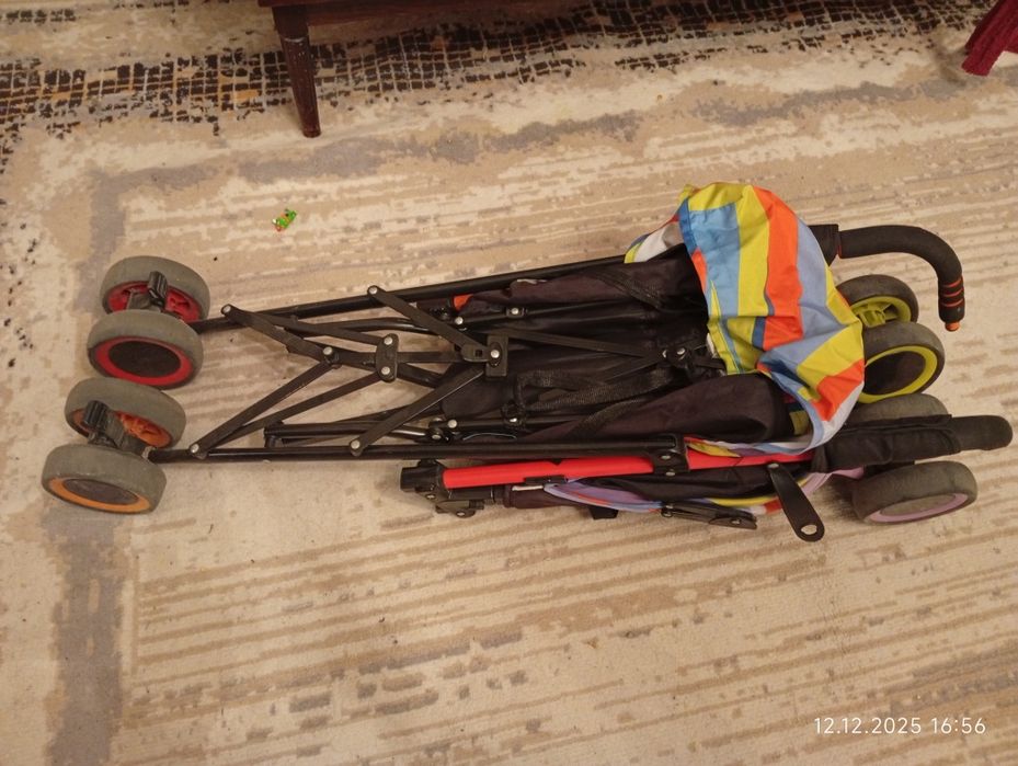 Продам летнию коляску