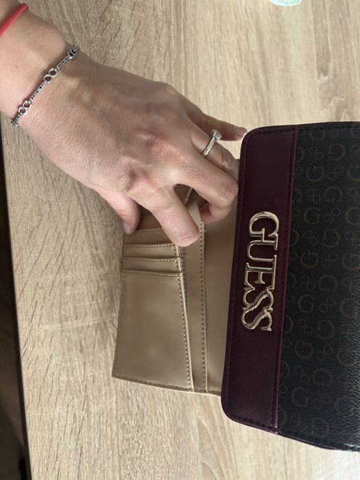 Портмоне Guess ново от Америка