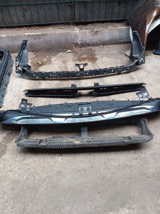 grila bara mercedes gle w167