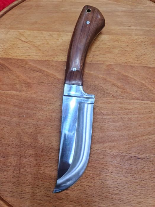 Ръчно изработен ловен нож