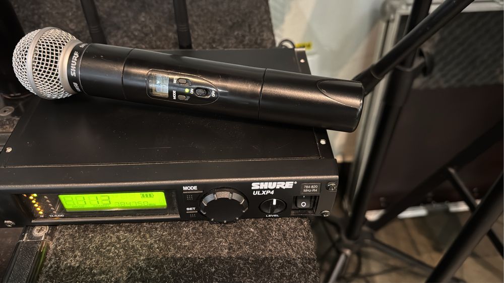 De vinzare shure ulx p 4 sm 58 si shure ulx p 4 de instrument