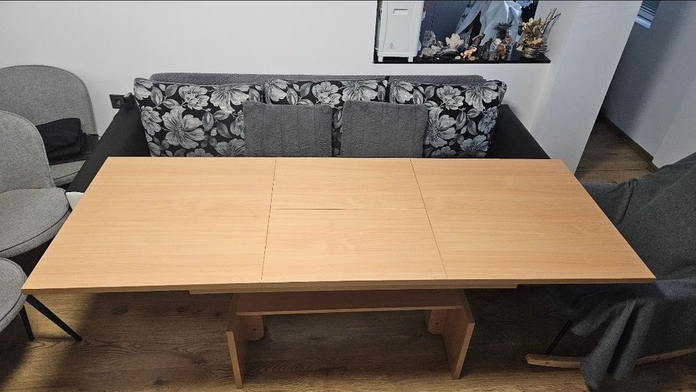 Разтегателна маса